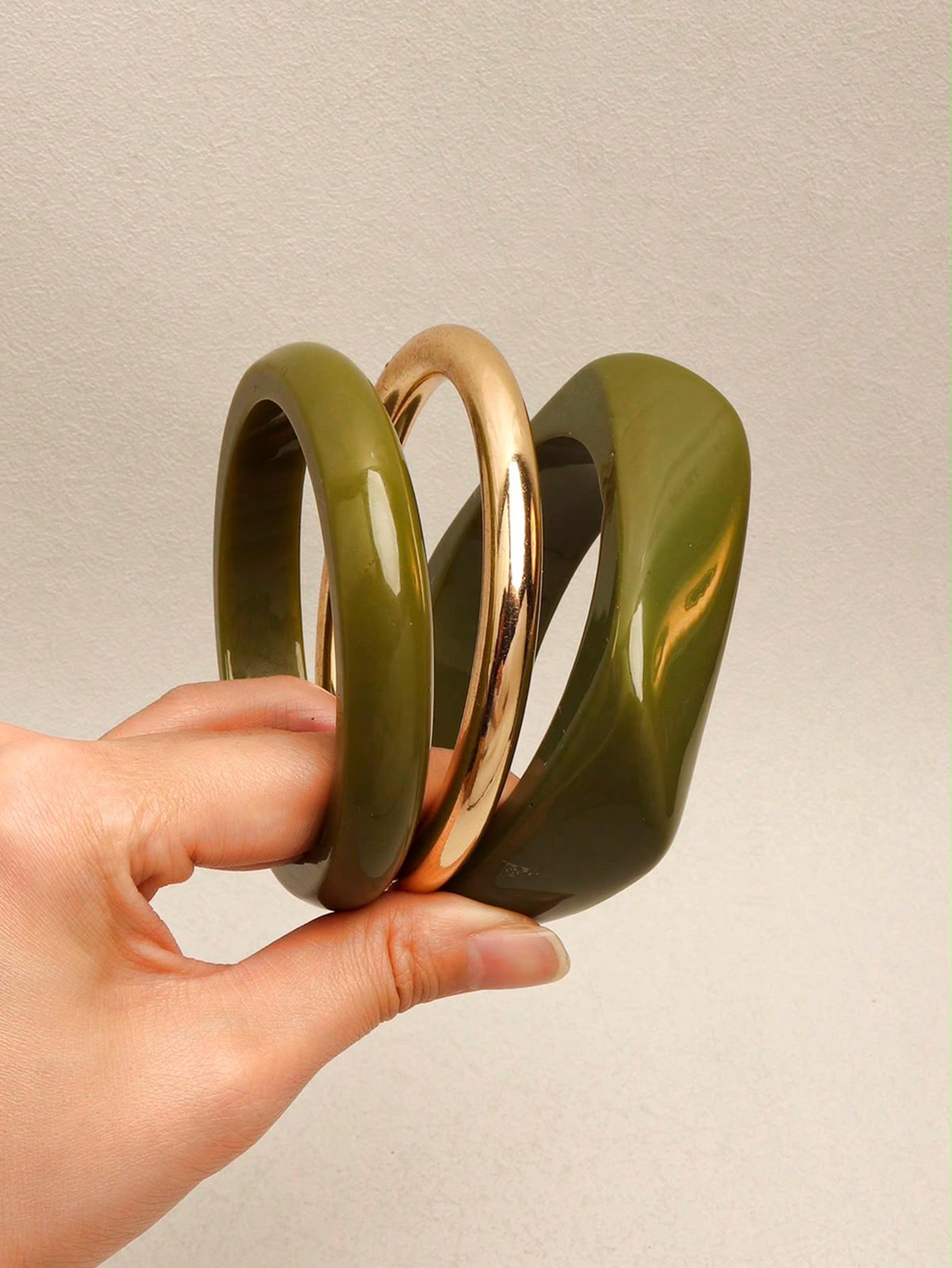 Elegant braceletss view 1