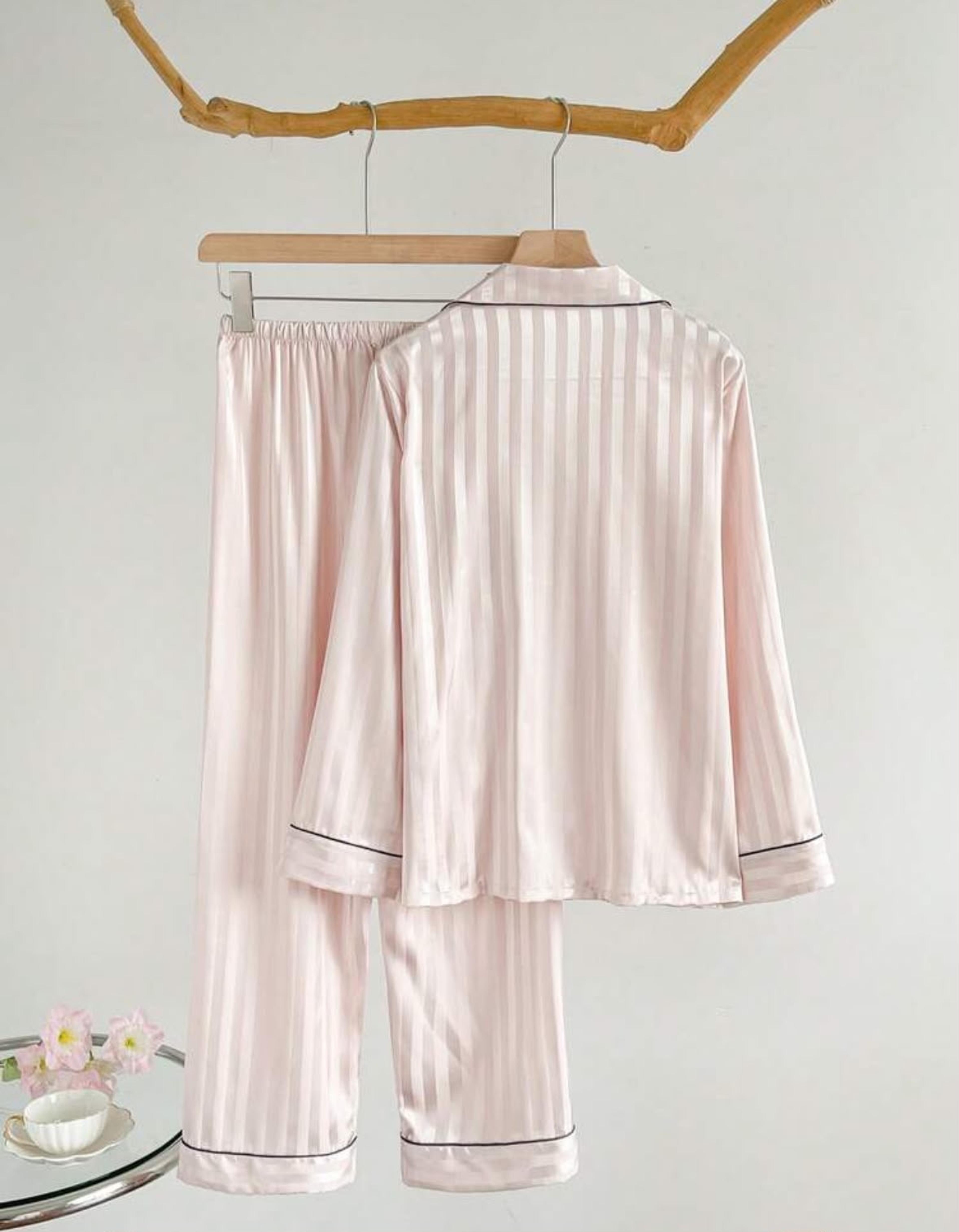 Pajamas with long sleeve shirt view 3
