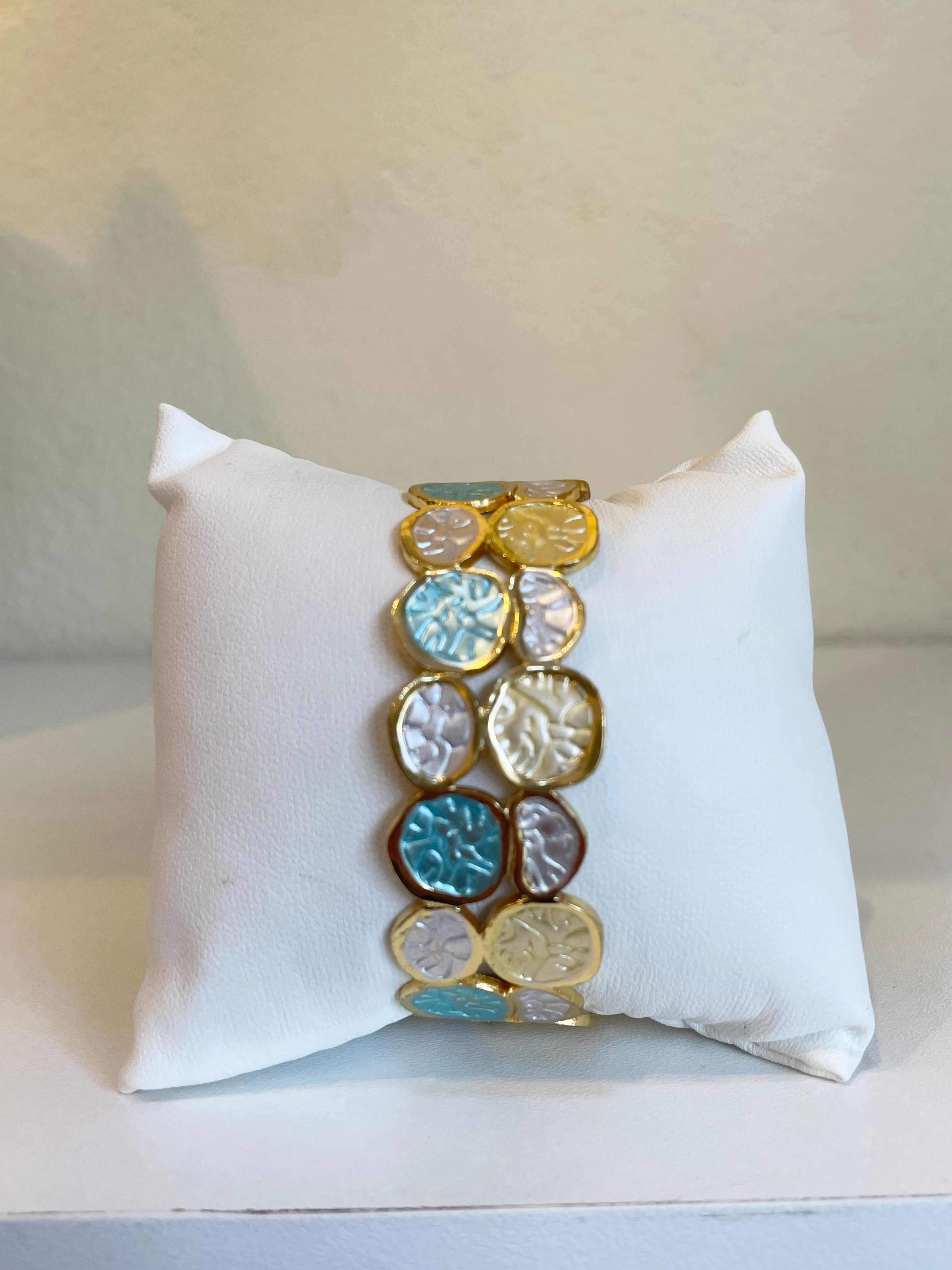 Pulsera multicolor elegante