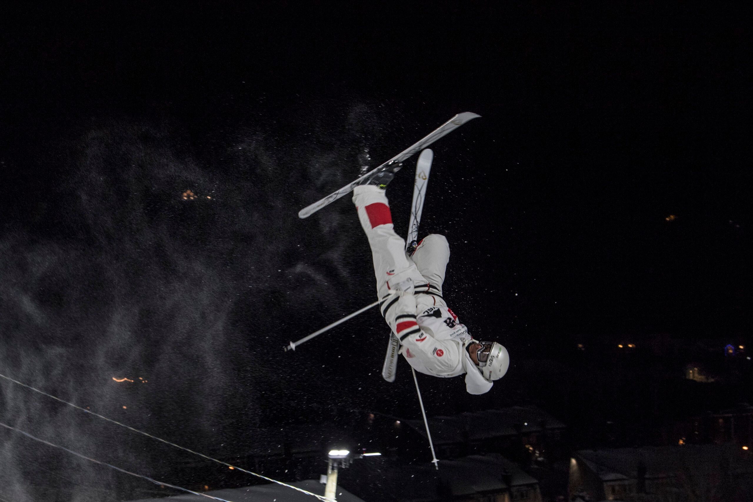 Moguls World Cup resumes at Val St. Come