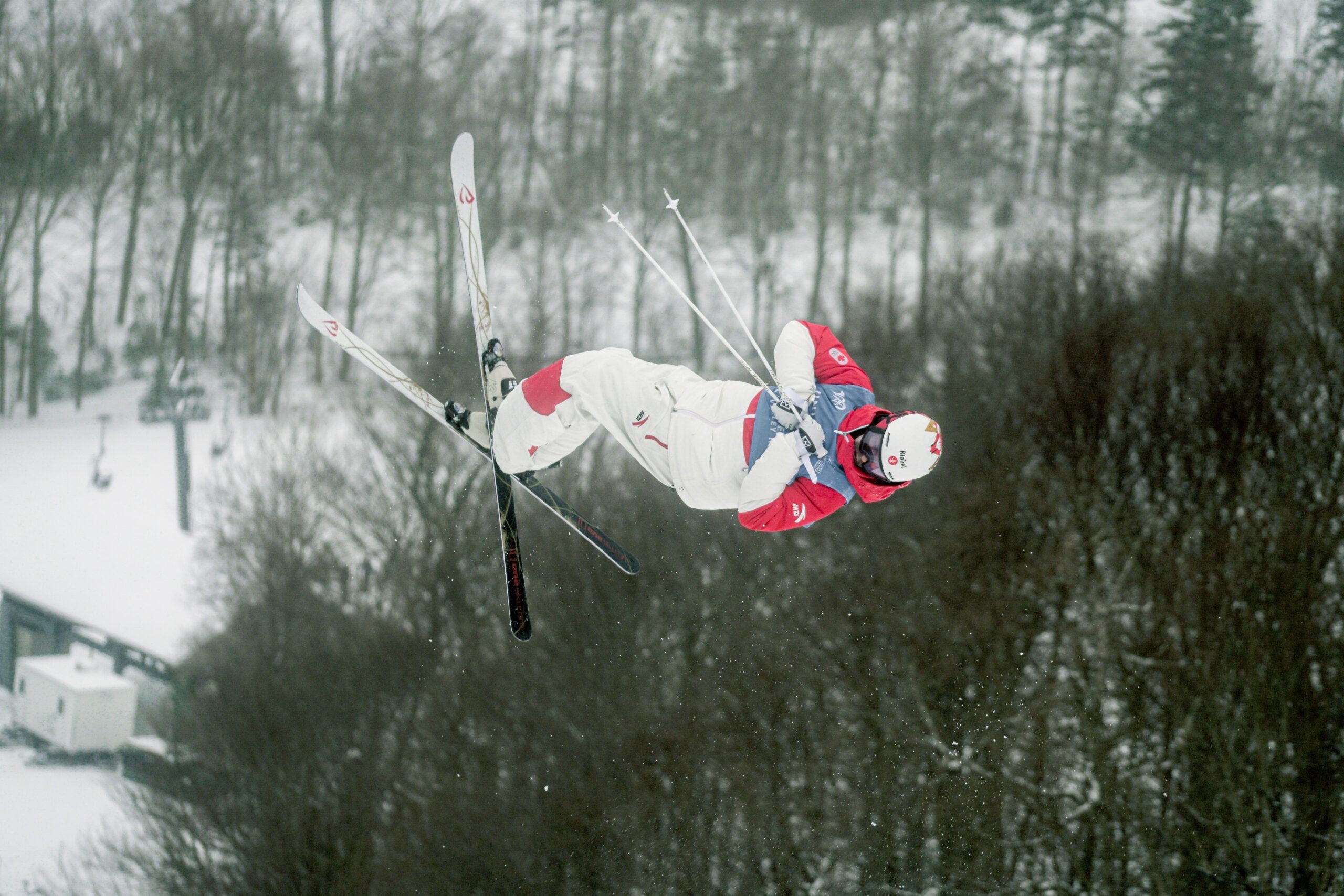 Mikael Kingsbury wins Bronze in Waterville Moguls Event