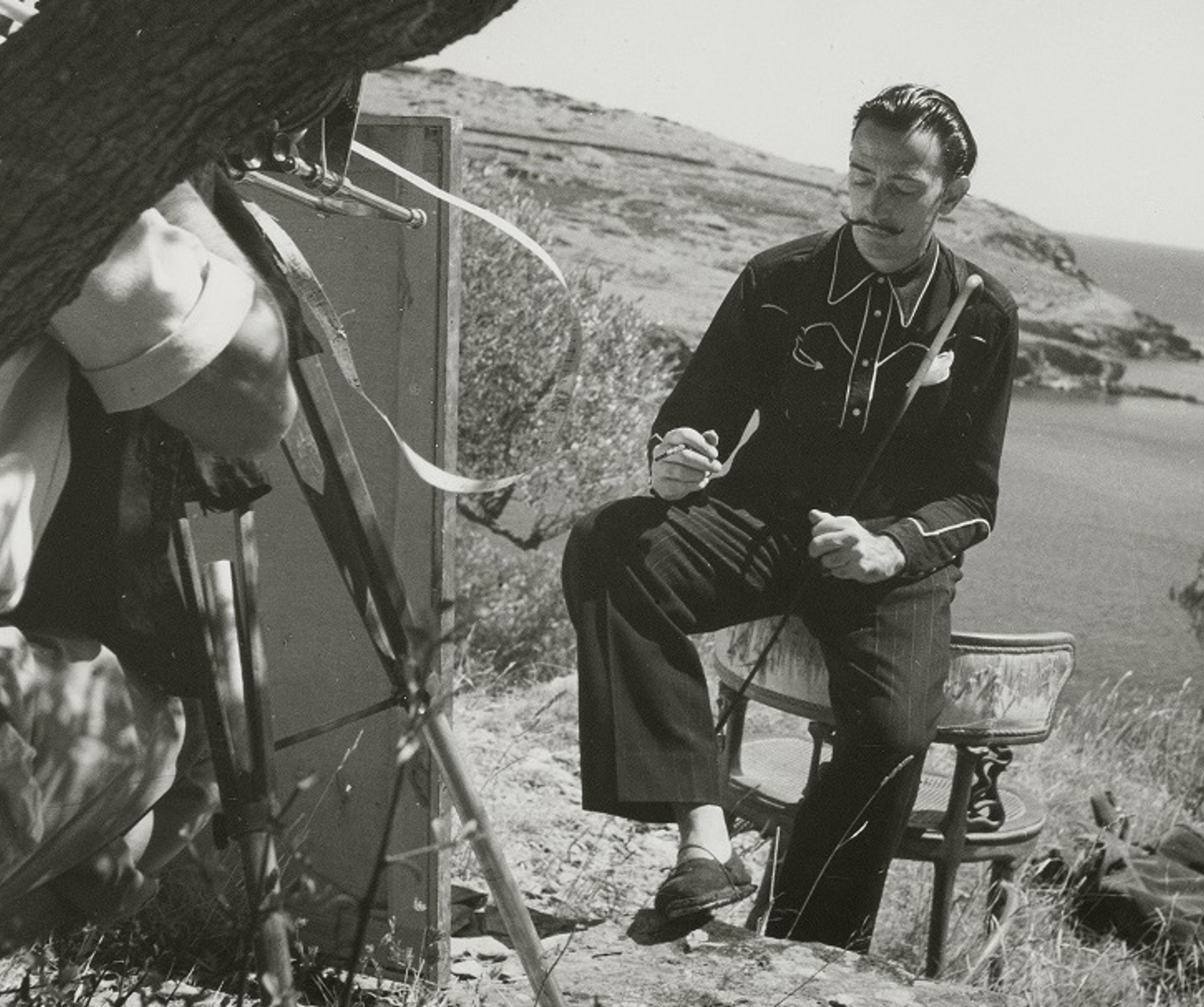 Dalí entrain de peindre