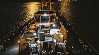 Marine vessel with LED deck lighting