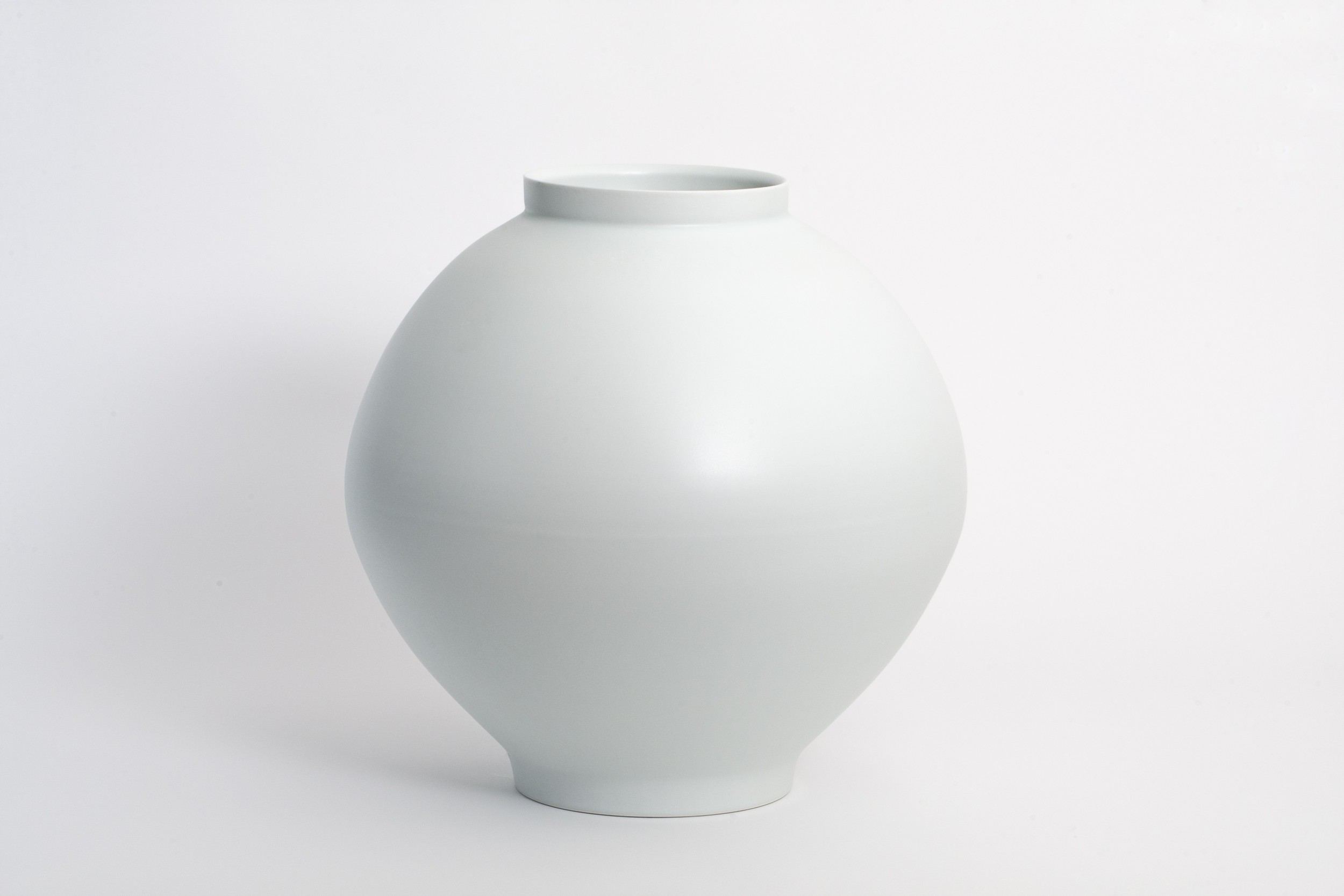 Kim Dong-baik, Moon Jar