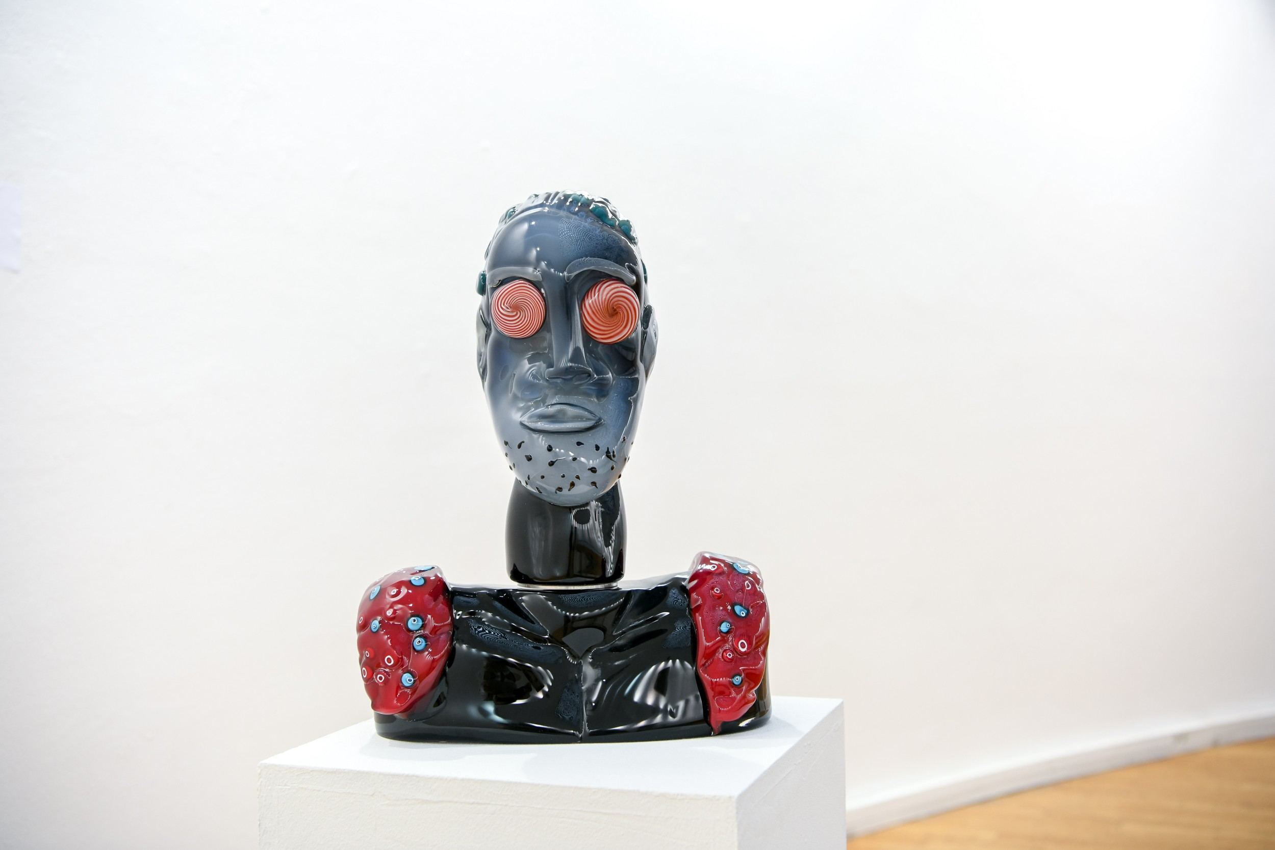Barry Wolfryd, Shell Shocked, 2023