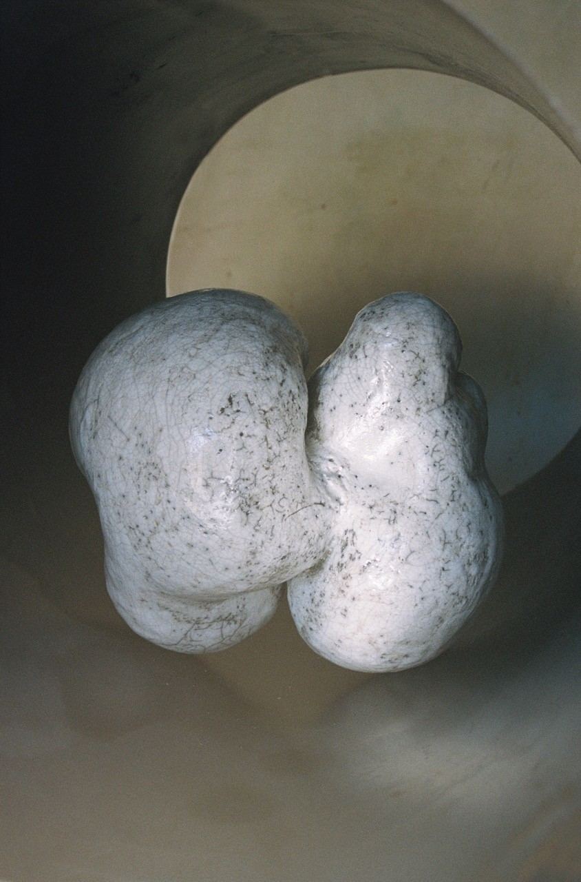 Berta Blanca T. Ivanow, Gennesi