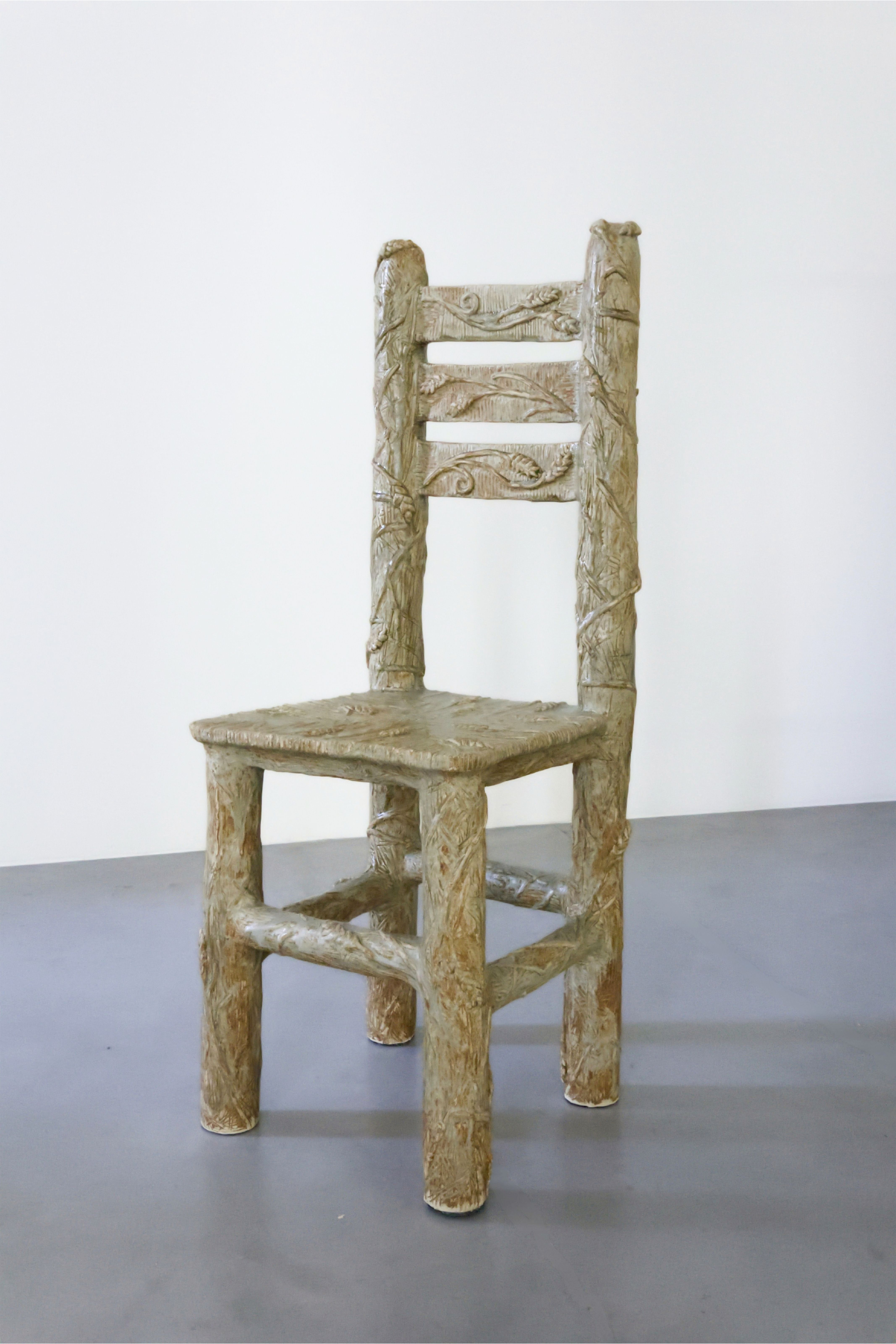 Chair Béatrice Meunier 