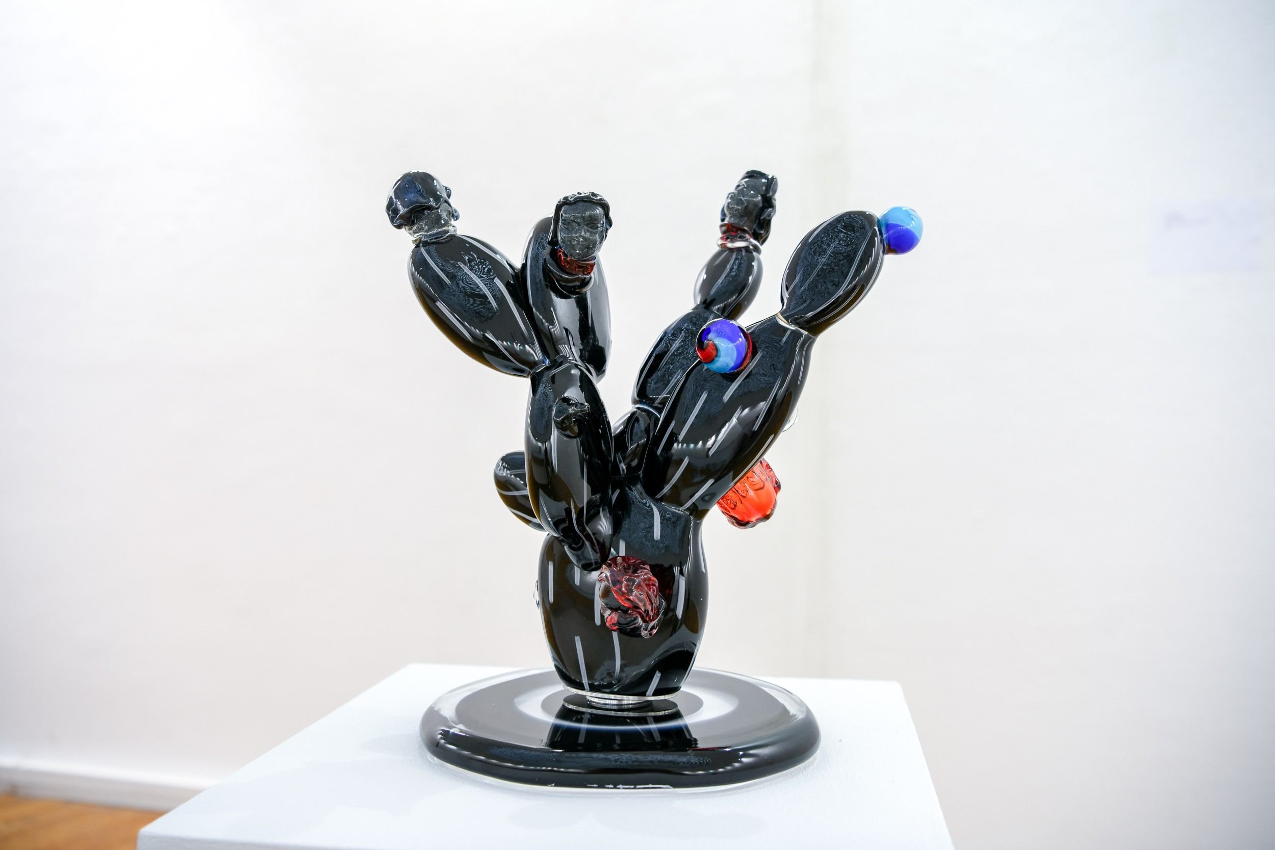 Barry Wolfryd, Falling Through a Black Hole, 2023