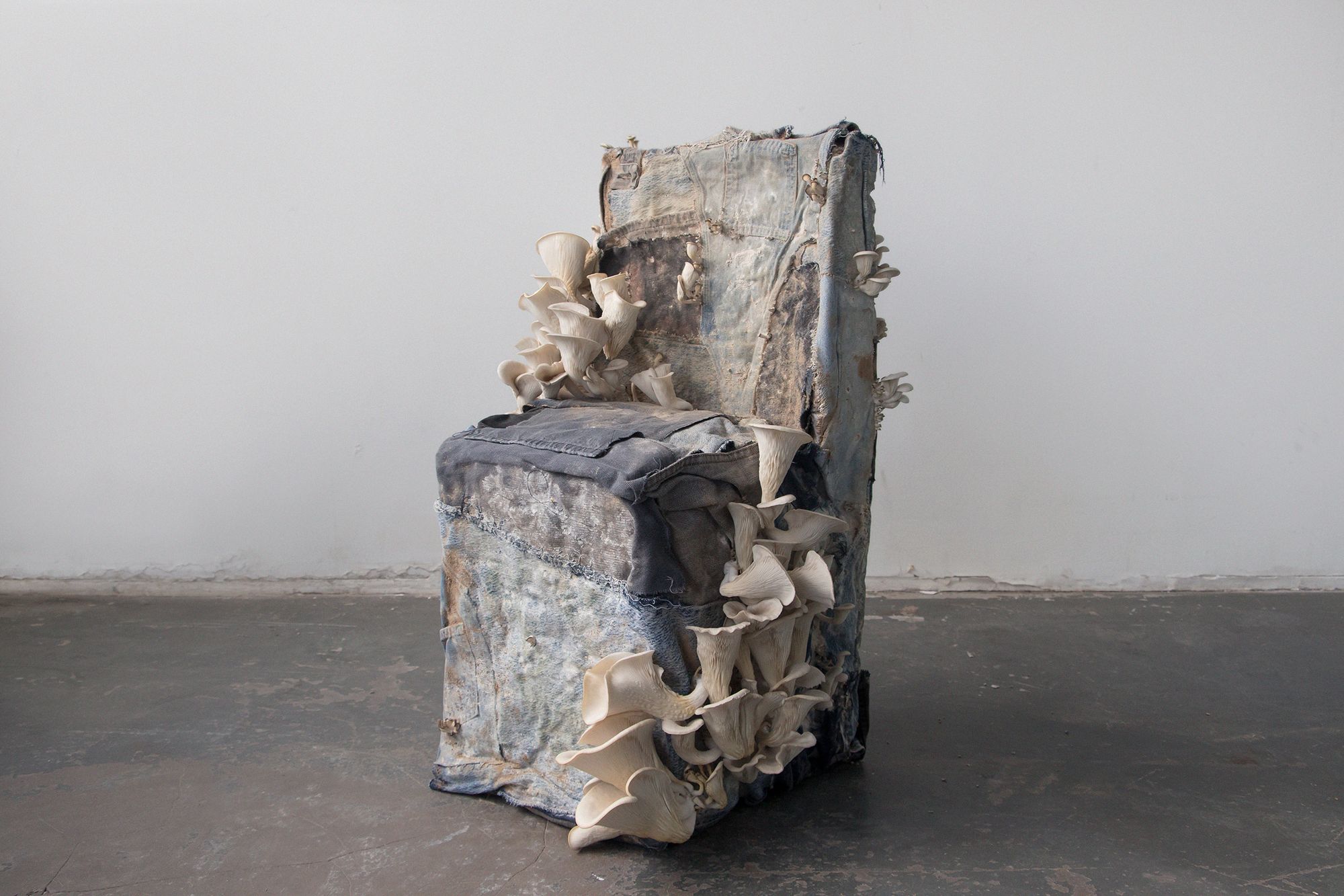 aléas - dirty chair 