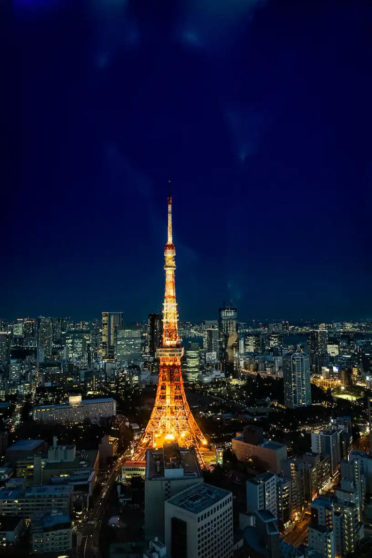 Tokyo Tower prise depuis Azabudai Hills