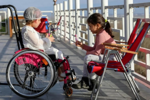 How to talk to your child about physical differences and disabilities