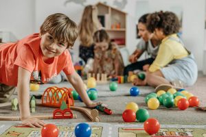 How to Choose the Right Daycare or Preschool for Your Child: Expert Guidance for Parents