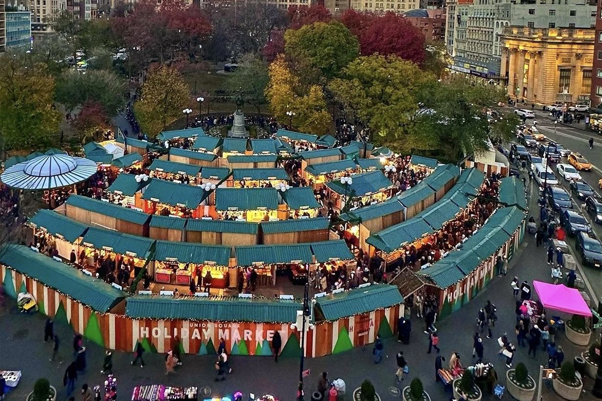 The Ultimate 2025 Guide to Christmas in New York City: Lights, Ice, and Holiday Magic 