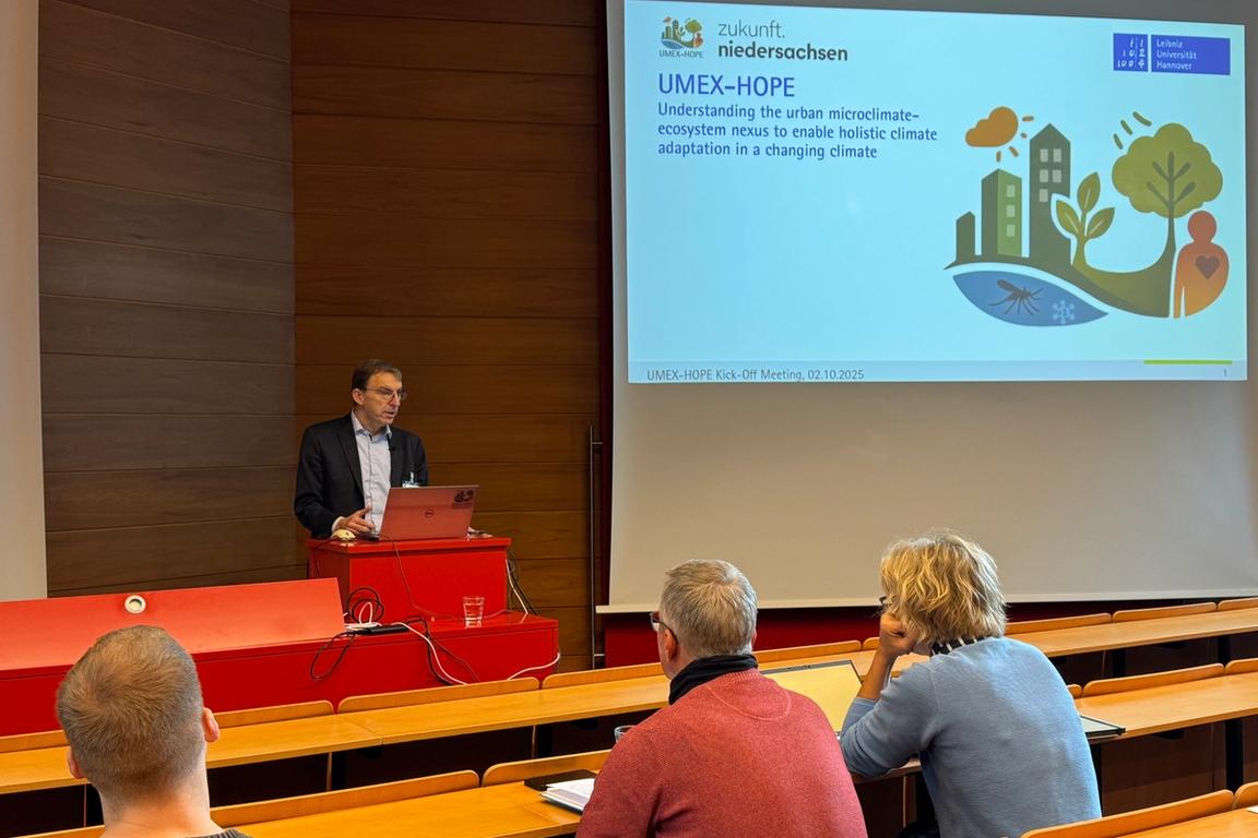 Begrüßung durch Prof. Dr.-Ing. Holger Blume, Vizepräsident für Forschung und Transfer