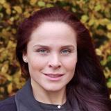 Dr. Sandra Peters