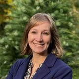 Dr. Nora Roesky
