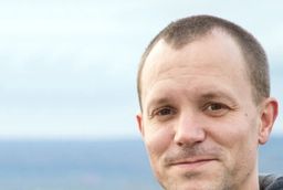 Portraitpicture of Prof. Dr. Andreas Schuldt, Head of the Department of Forest Nature Conservation at Georg August University of Göttingen and sub-project lead at the Climate Future Lab DIVERSA
