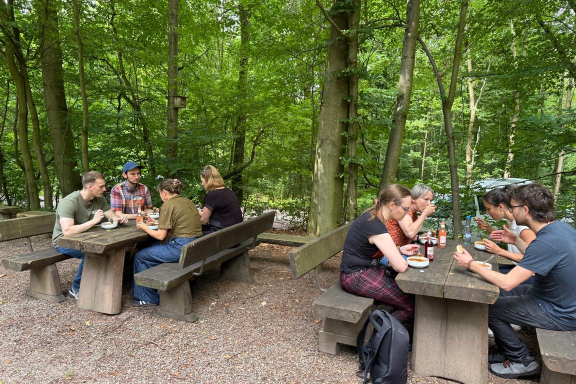 Suppe mitten im Wald – und jede Menge Gespräche.