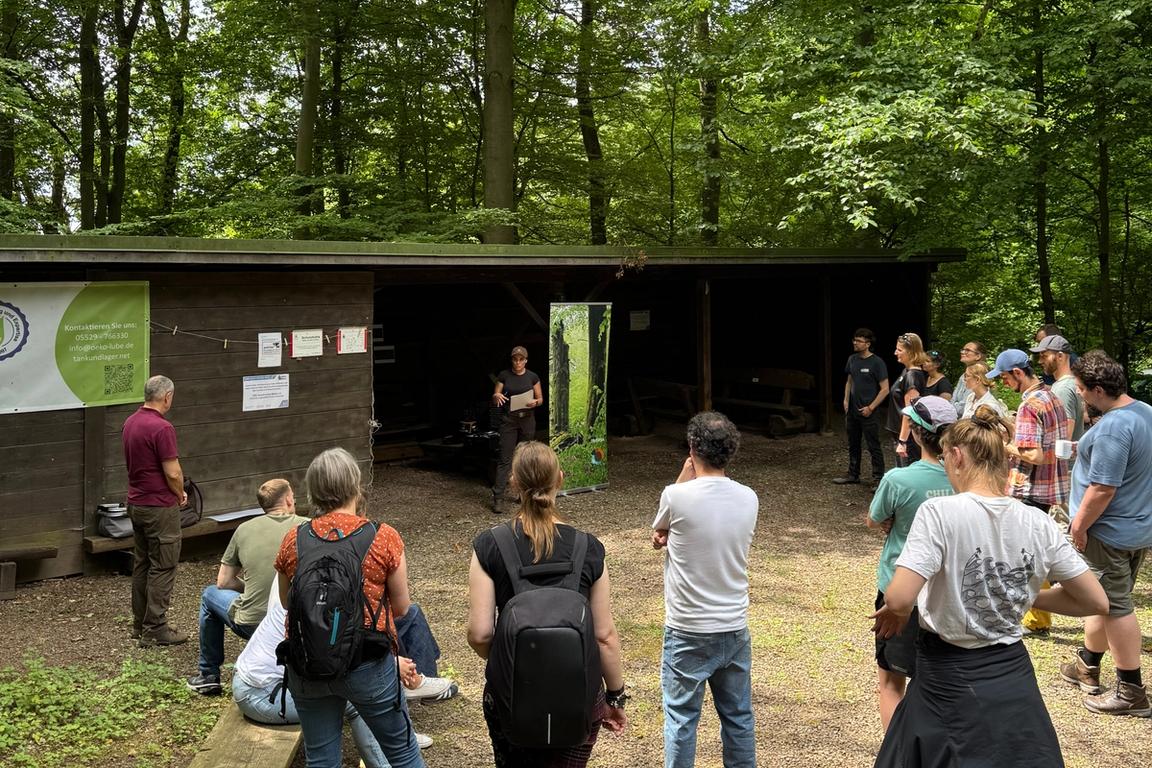 Vor der Auswertung der Laserscandaten gab es weitere Einblicke in die Waldforschung