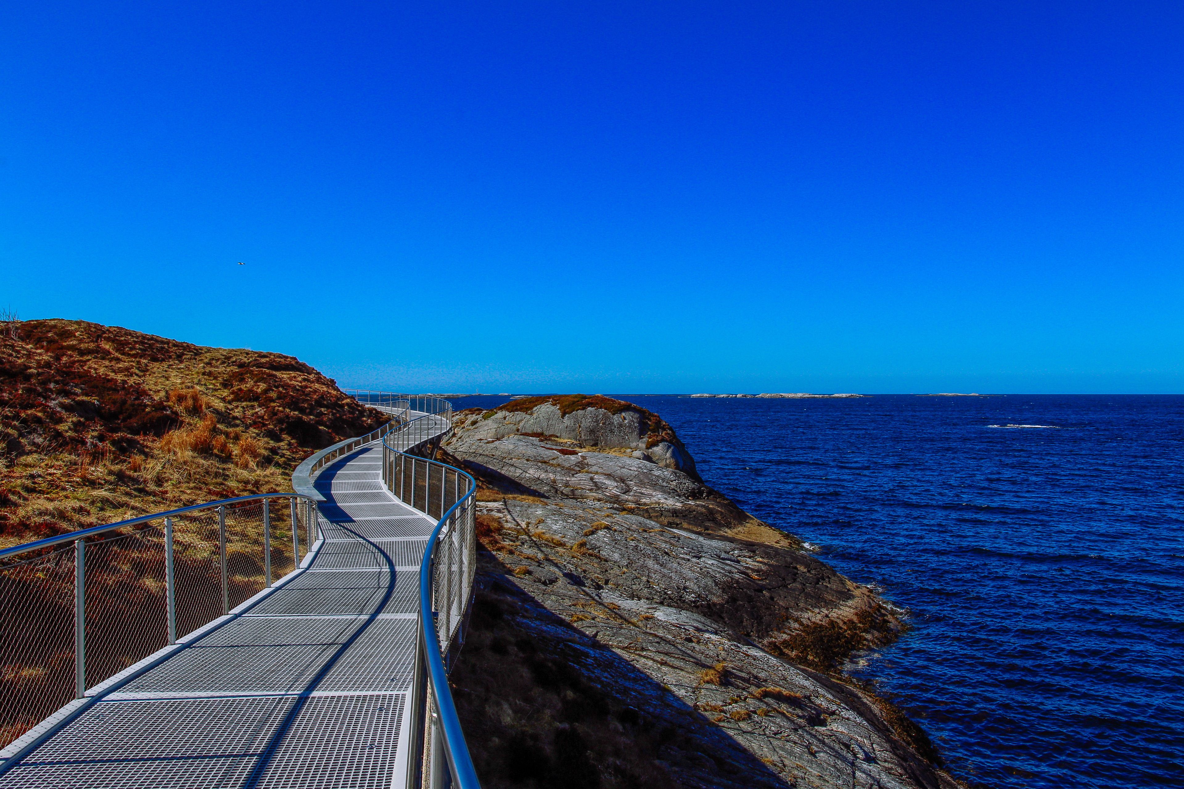 Walking path on the Atlantic Ocean road