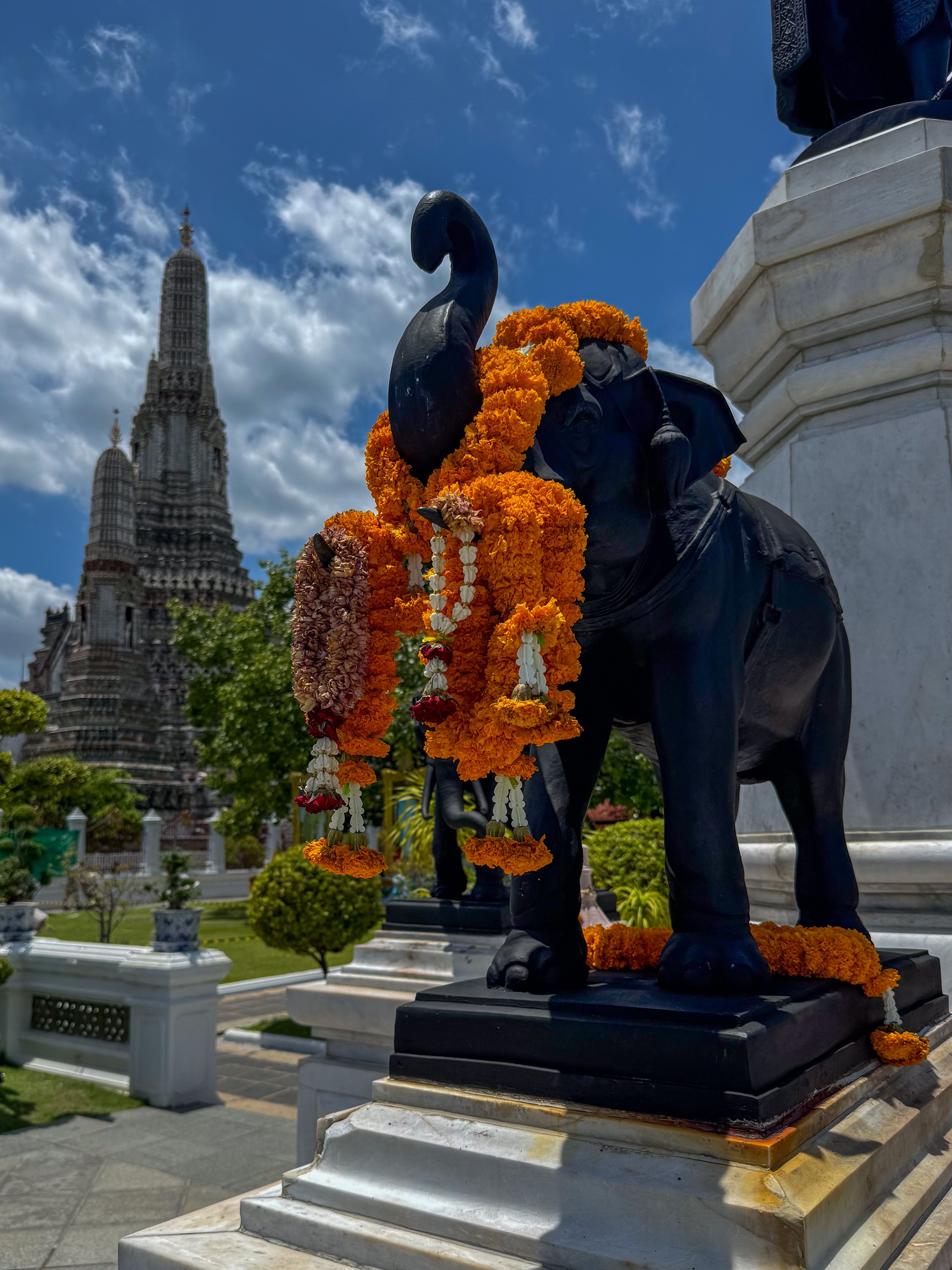 Elephant statue in Wat Arun