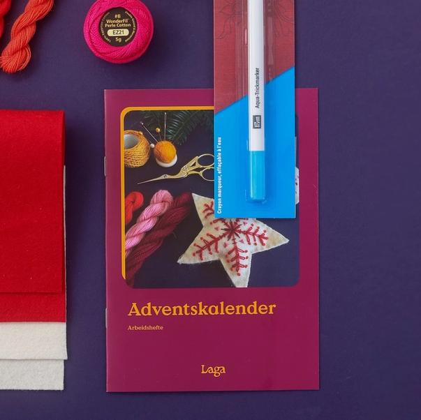 Materialpakke med ullgarn, filt, nåler, tråd og heftet Adventskalender