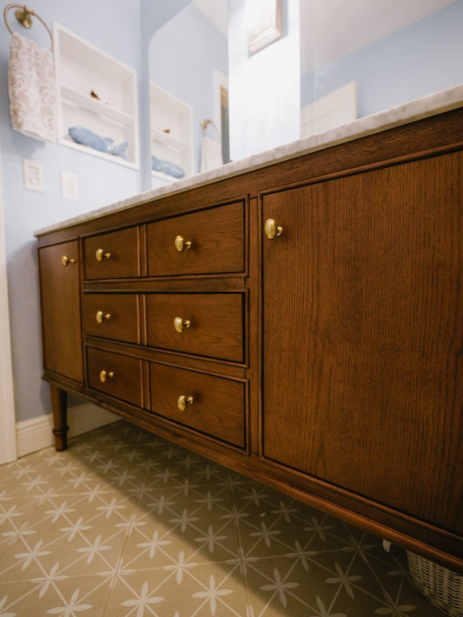 Elegant Traditional Bathroom Remodel with Custom Details, photo 3