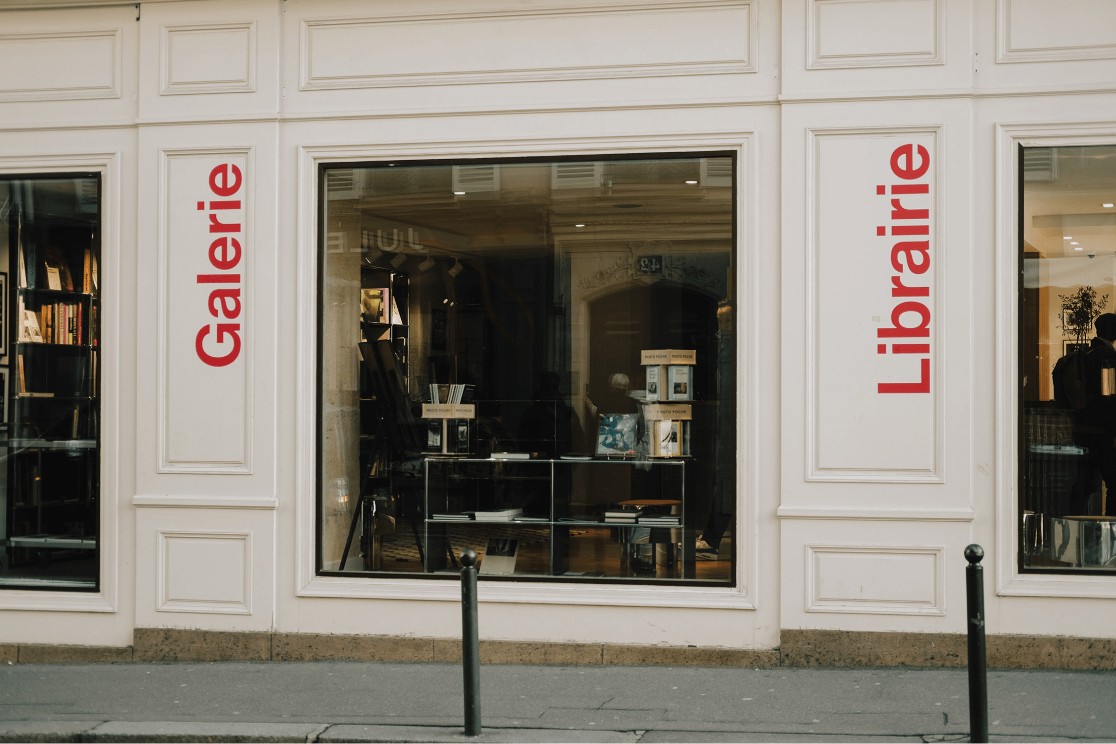 Exterior view of La Hune’s bookstore and gallery, with red “Galerie” and “Librairie” lettering on the façade.