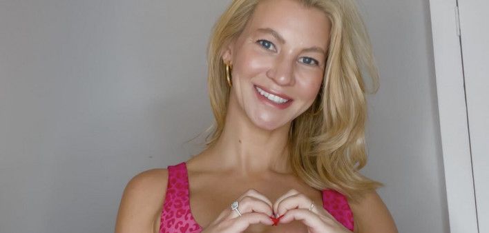 A Model With Metastatic Breast Cancer Is a Sports Illustrated Swimsuit Finalist