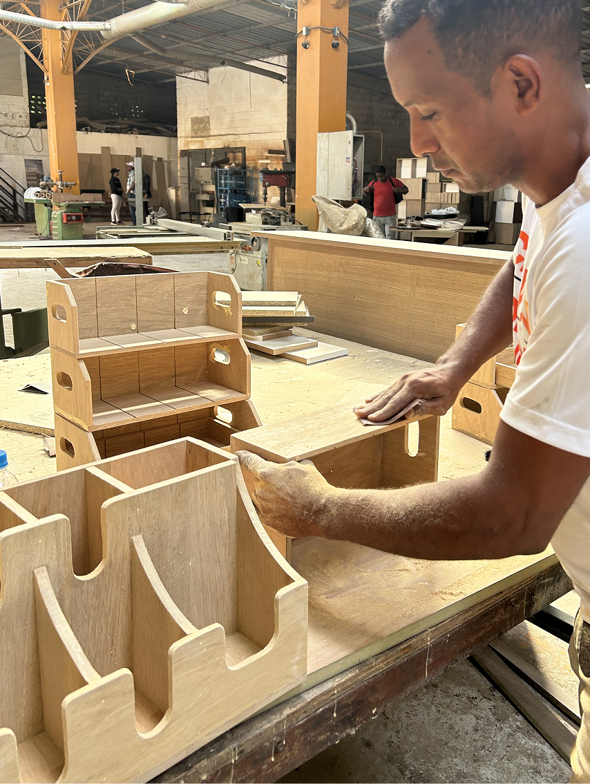 Fabricación de Cerramientos Exteriores en Carpintería en Aluminio para Grandes Proyectos Residenciales, Hoteleros y Comerciales