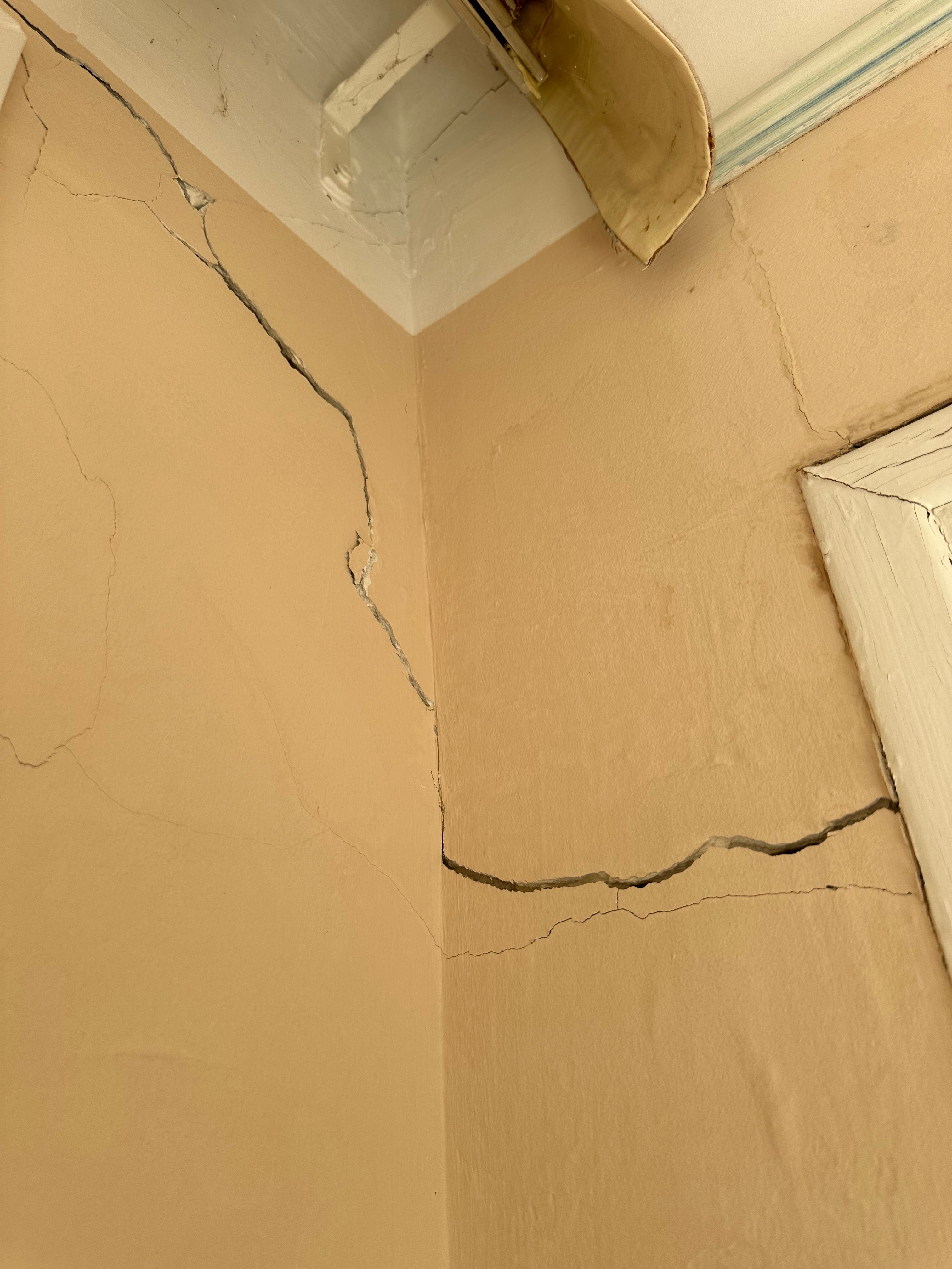 Fissure structurelle sur maison à Toudon