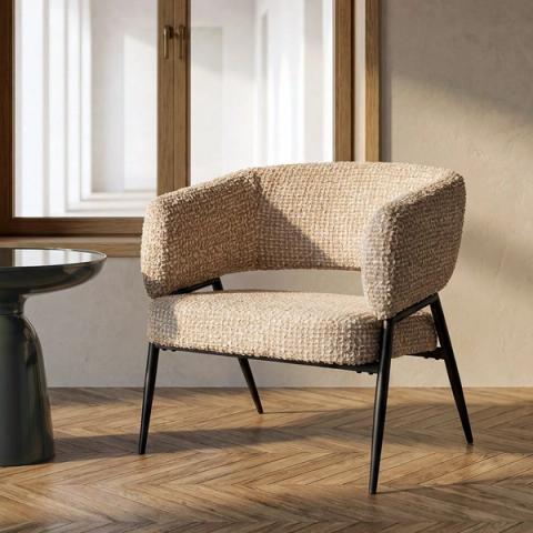 Sillón beige de respaldo envolvente abierto