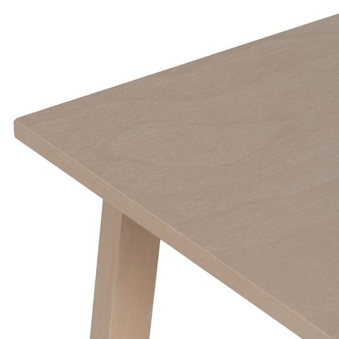 Consola crema con estante de lamas, detalle del tablero