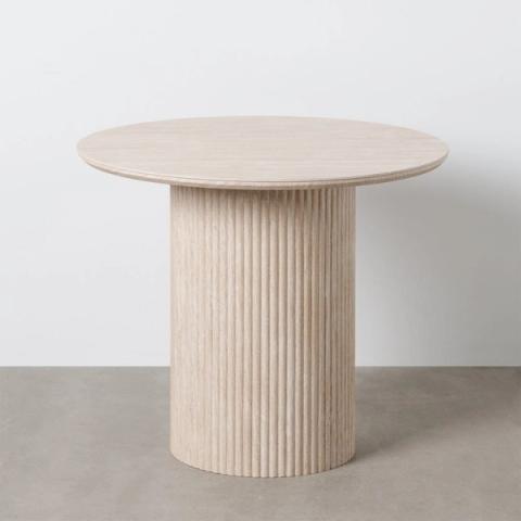 Mesa de comedor beige con efecto travertino