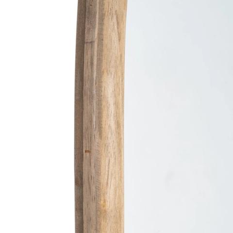Detalle de la veta del marco de madera de caucho
