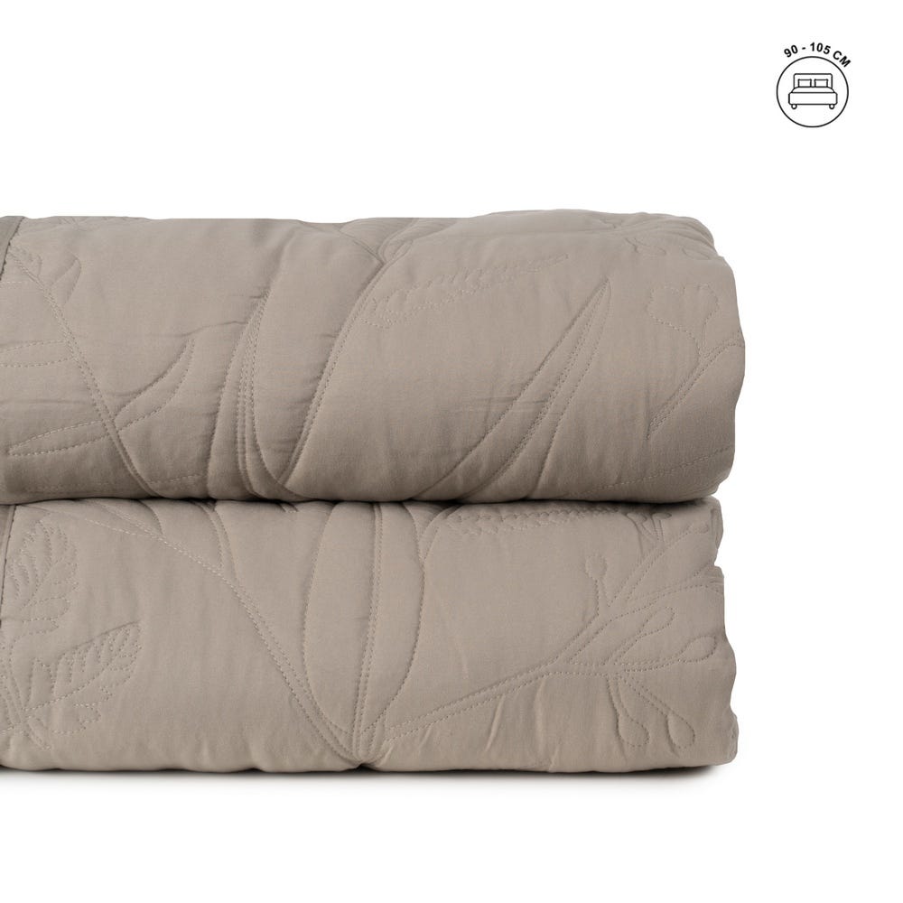 Colcha taupe con acolchado de hojas — vista completa