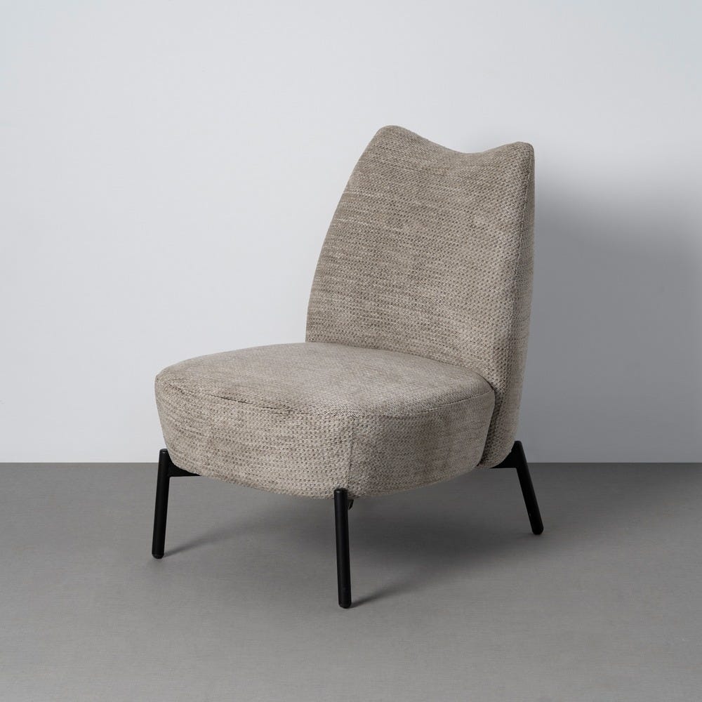 Sillón crema jaspeado de respaldo alto