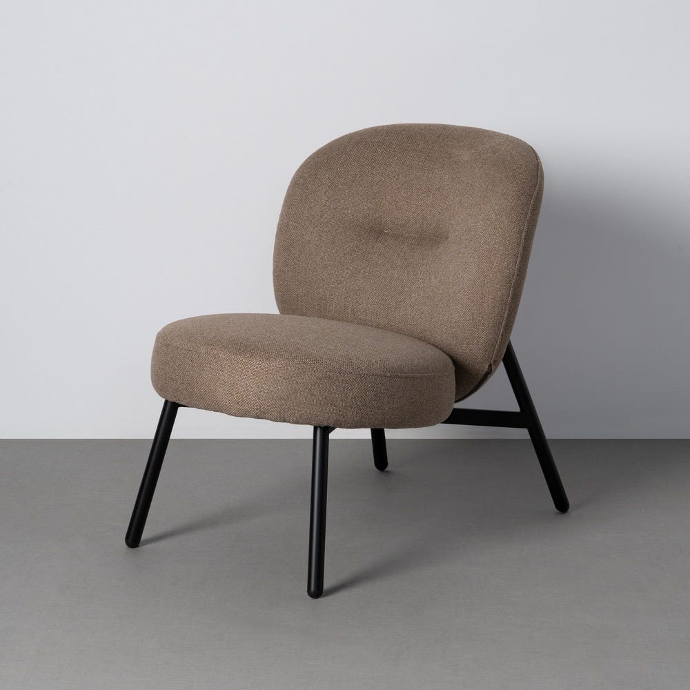 Sillón caqui de respaldo ovalado