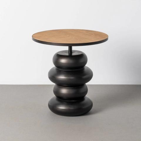 Mesa de centro en natural y negro con anillos