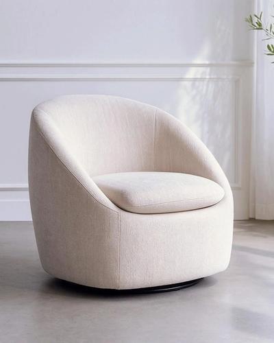Sillón giratorio beige de volumen continuo