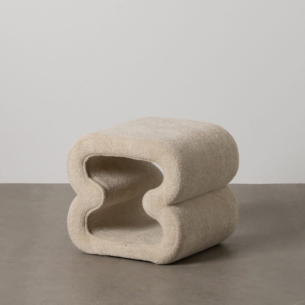Puf beige de hueco ondulado