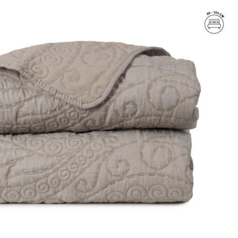 Colcha taupe de motivos ornamentales — vista completa