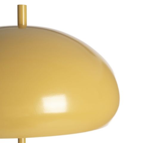 Lámpara de pie mostaza con pantalla de seta — detalle