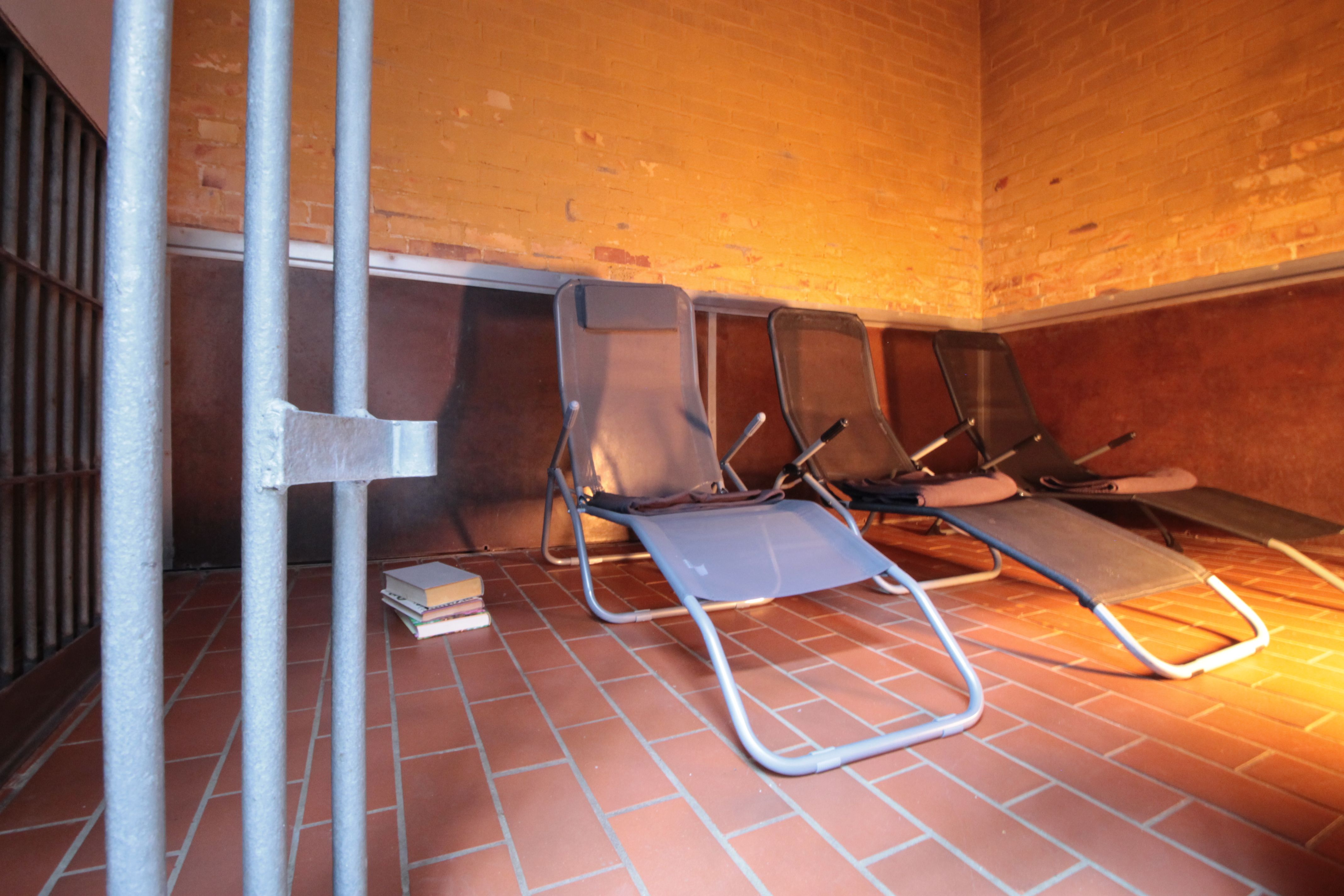 Installation view of relaxation room in sauna for PPK 03.00 by Sarah Ancelle Schoenfeld and Louis-Philippe Scoufaras at Baerenzwinger Berlin
