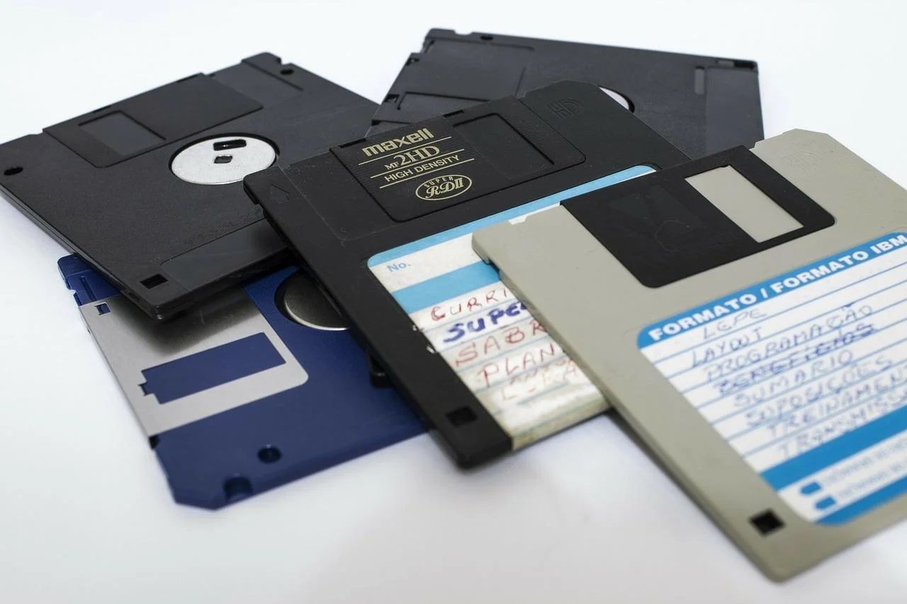 Floppy Disk Storage -the revolutionist of storage devices 