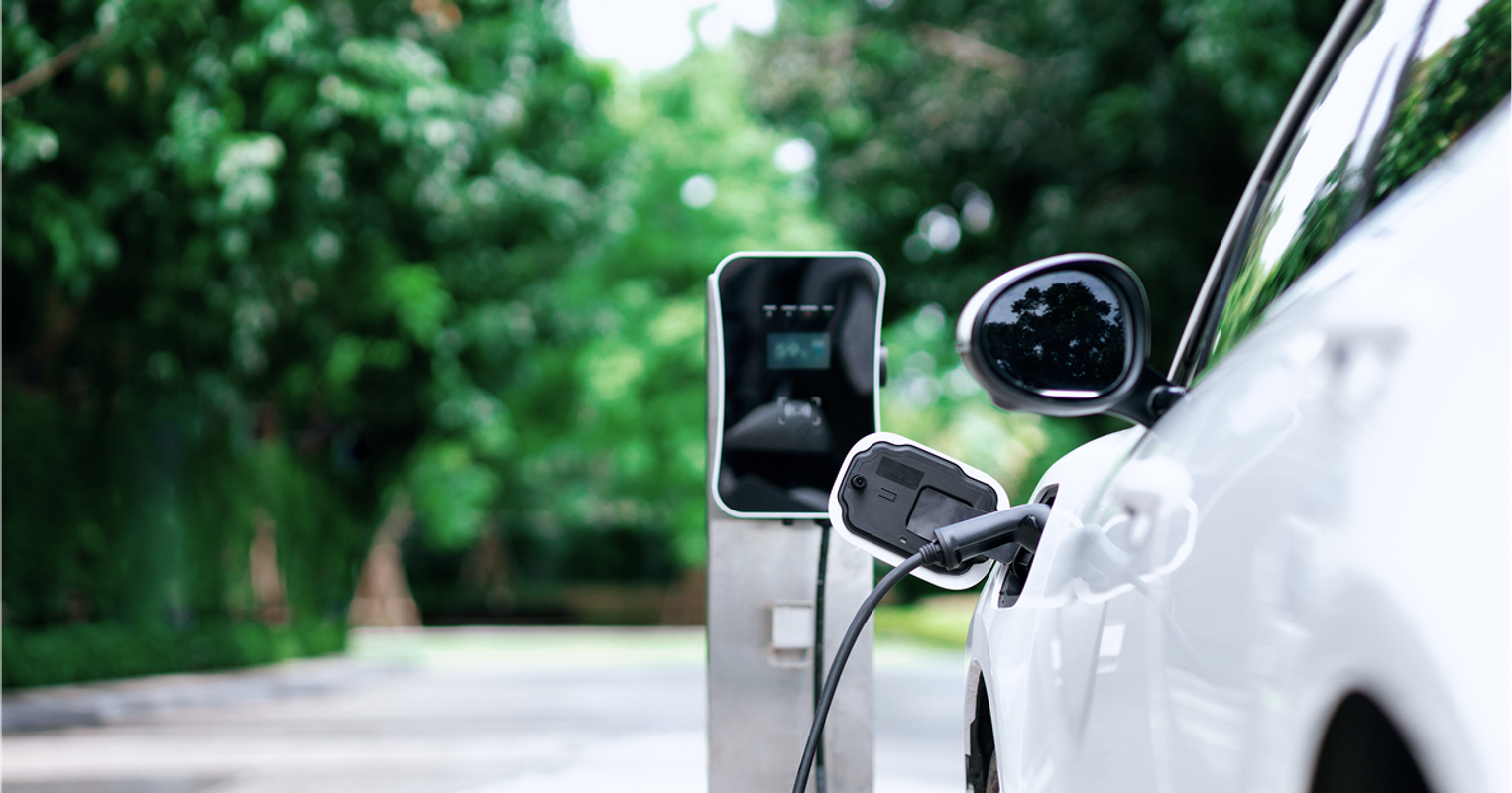 EV Fleet Management: How to Track & Streamline Your Fleet