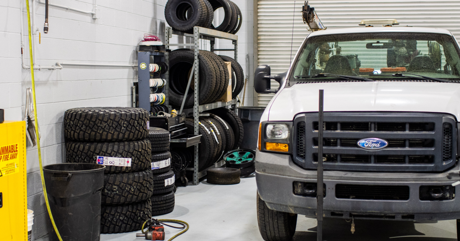 What Mechanic Tools are Needed for Mobile Fleet Maintenance: Essential Gear
