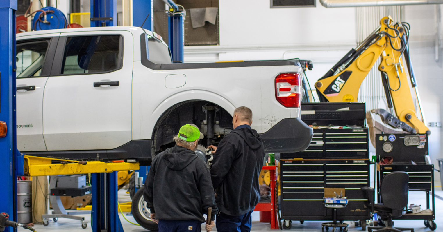 Complete Guide to Choosing a True Partner for Fleet Maintenance Services