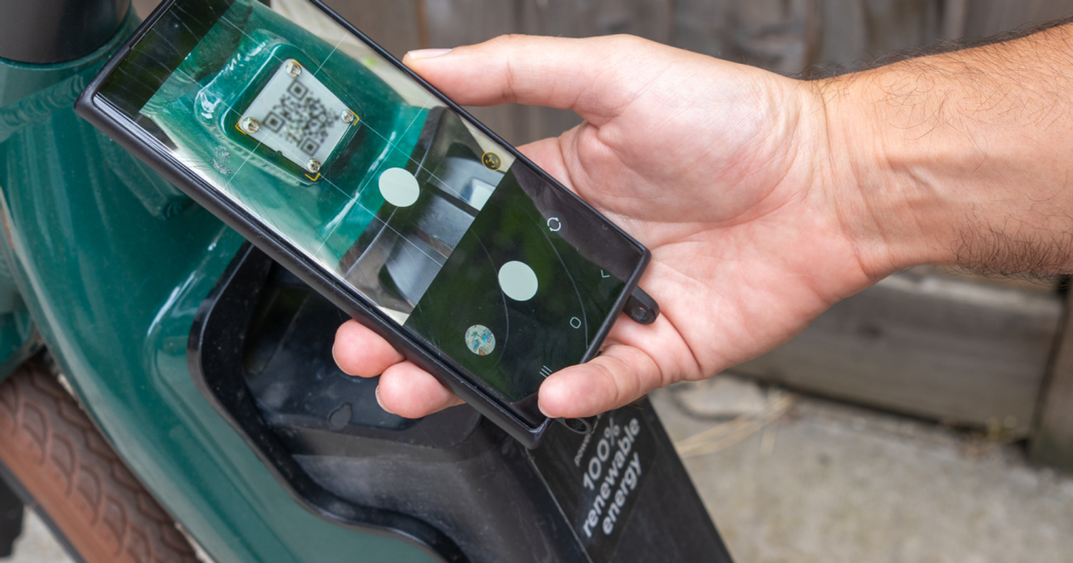 Advantages of Using QR Codes for Equipment Tracking