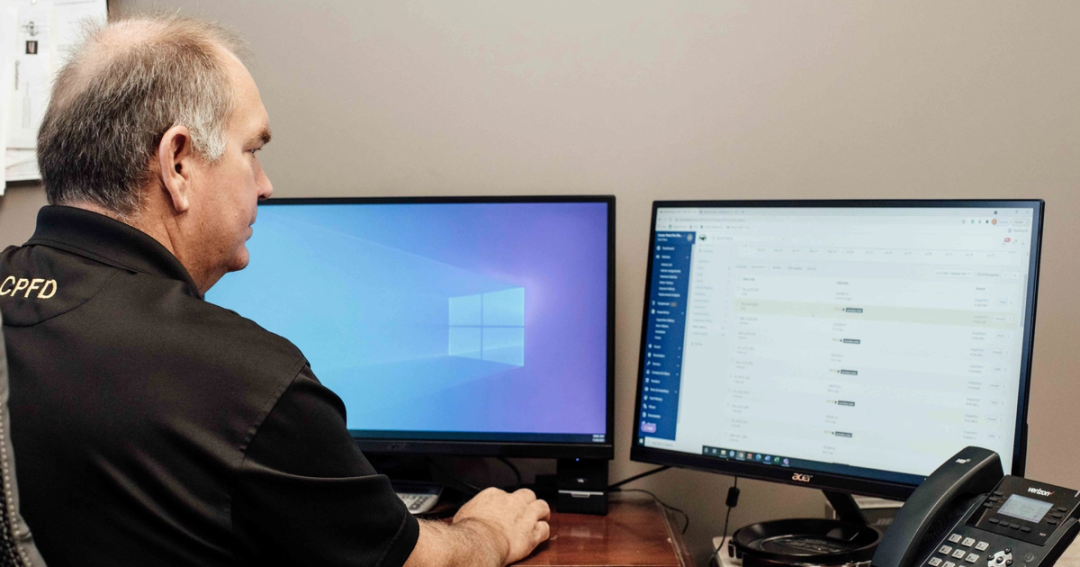 Fleet Management: Key Components, Challenges & Tips